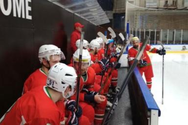 Белорусские хоккеисты уступили Венгрии на турнире в Словении