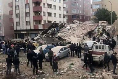 Число погибших при обрушении жилого дома в Стамбуле возросло