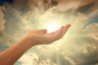 Ученые: Вера в Бога и высшие силы защищает от депрессии