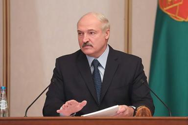 Лукашенко призвал Польшу «не бряцать оружием»