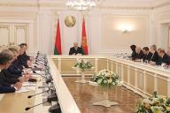  Лукашенко предупредил чиновников: одно невыполненное поручение – уходите