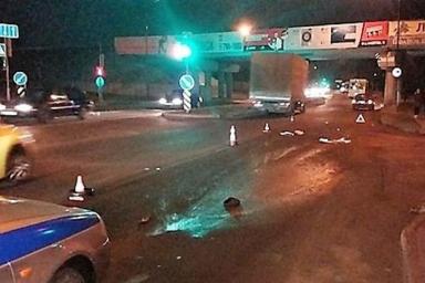 В Лиде на переходе сбили пешехода: девушка выбежала на дорогу на запрещающий сигнал светофора