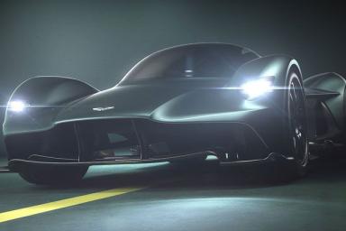 Aston Martin поделилась тизером нового «практичного» гиперкара