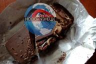 Россиян накормили шоколадными конфетами с червями