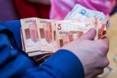 Позарился на пенсию: в Оршанском районе сосед украл деньги у старушки