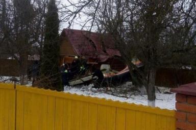 При крушении легкомоторного самолета в Подмосковье погибли два человека 