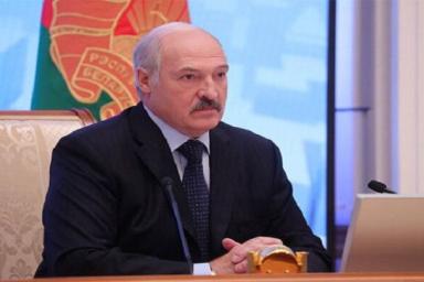 Лукашенко: позиционирующие себя независимыми СМИ должны чувствовать грань допустимого 