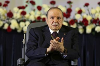 Ввели в кому: Президент Алжира находится в критическом состоянии