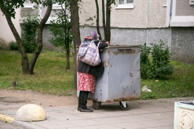 Стало известно, сколько белорусов живет за чертой бедности