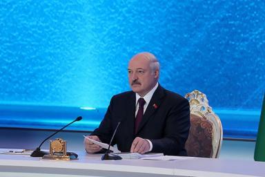 Лукашенко: никто никому в Беларуси не мешает приватизировать предприятия