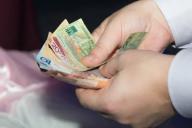 Советы для женщин, у которых мужчины мало зарабатывают