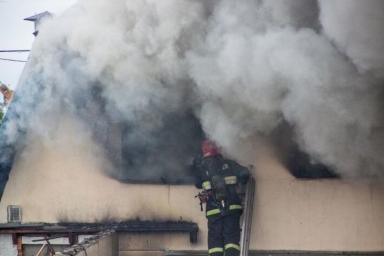 В Микашевичах на пожаре в 9-этажке погибла женщина