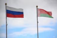 Песков заявил, что Россия готова к расчетам с Беларусью в рублях