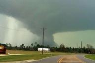 В штате Джорджия объявлен режим ЧП из-за торнадо