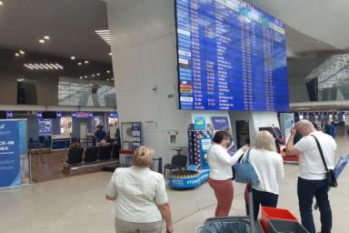 Опаздывают на 8 часов: в аэропорту Минска ждут несколько авиарейсов 