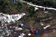 В результате крушения самолета в Колумбии погибли не менее 12 человек