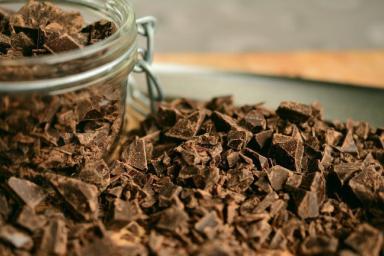 Диетологи рассказали об особенностях шоколадной диеты