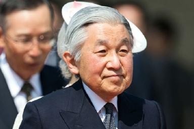Император Японии начал церемонию отречения от престола