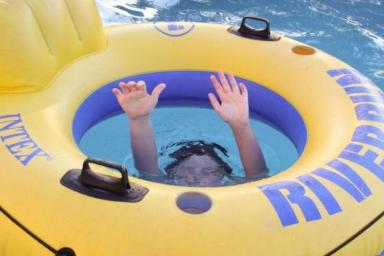 В Хойниках в водоёме утонула 12-летняя девочка