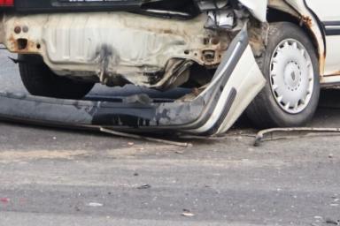  В Мозыре пешеход повредил авто: дама ему посигналила 