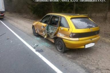 В Ляховичском районе МАЗ зацепил легковой автомобиль