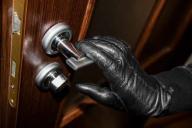 Мошенничество с комнатами в общежитии и арендным жильем: расследование завершено