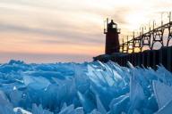 В США озеро рассыпалось на куски: виновата весна   