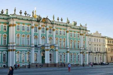 Эрмитаж и Исаакиевский собор в Санкт-Петербурге эвакуировали из-за ложных сообщений о минировании