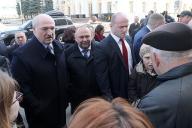 Лукашенко обсудил с жителями Барановичей цены, зарплаты и пенсии