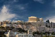 В Греции задержали 133 человека за беспорядки возле парламента