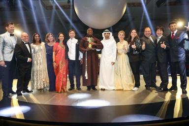 В Дубае выбрали «лучшего учителя в мире» и вручили $1 миллион
