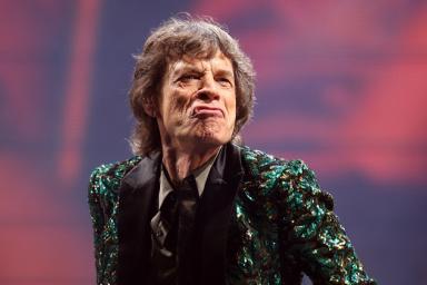 Rolling Stones отложила тур в США и Канаде из-за состояния Мика Джаггера