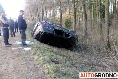 ДТП под Волковыском: перевернулся Mercedes с российскими номерами 