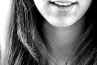 Ученые назвали диету, которая поможет избавиться от кровоточащих десен