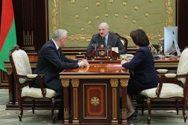 Александр Лукашенко объяснил, почему чиновники не засиживаются на своих должностях