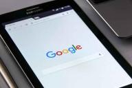 Google без объяснения причин заблокировал рекламный аккаунт Зеленского