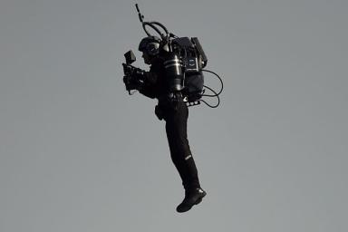 В Нью-Йорке испытали летающий костюм, напечатанный на 3D-принтере