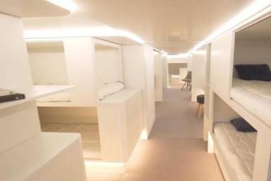 Airbus начнет размещать пассажиров в багажных отсеках с 2021 года