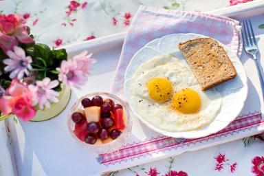 Диетологи назвали 5 продуктов, которые нежелательно есть на завтрак