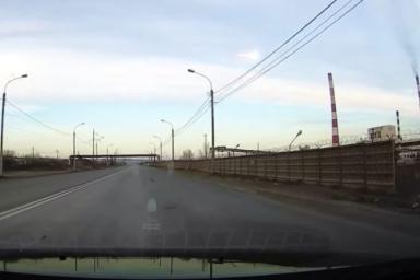 Камеры записали яркий метеорит в небе над Красноярском