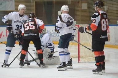 «Шахтер» одержал волевую победу в первом матче серии за бронзу чемпионата Беларуси по хоккею