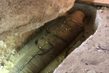 В Египте открыли 2 500-летний саркофаг с таинственной мумией