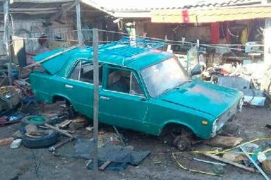 В Шумилино пенсионера придавил автомобиль во время ремонта