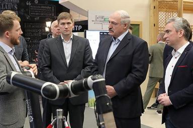 Лукашенко: неплохо было бы подтянуть в Беларусь образованных людей