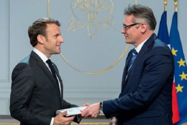 Белорус встретился с президентом Франции
