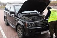 Белорусы на границе лишились Land Rover из-за перебитого VIN-номера