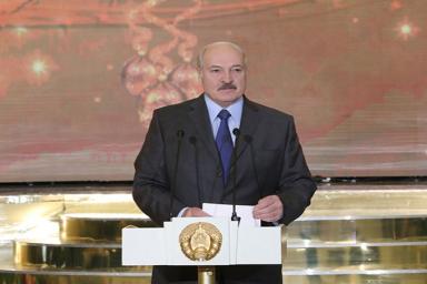 Лукашенко: нужно самим проявлять инициативу, чтобы найти себя на рынке труда