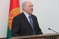 Лукашенко: Заигрались в рынок и демократию в экономике