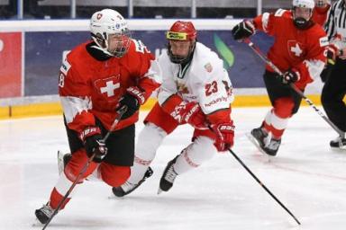 Белорусские хоккеисты уступили швейцарцам на юниорском чемпионате мира