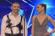 Пара из Беларуси покорила жюри британского шоу метанием ножей